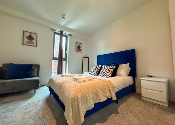 M1 Townhouse - Free Parking & Central Manchester