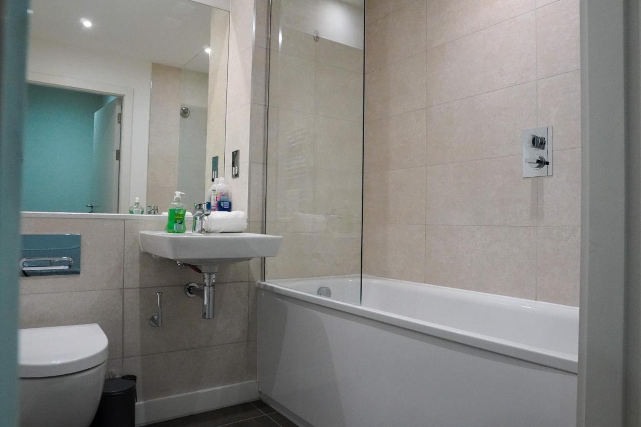 Apartment M1 Townhouse - Free Parking & Central Manchester